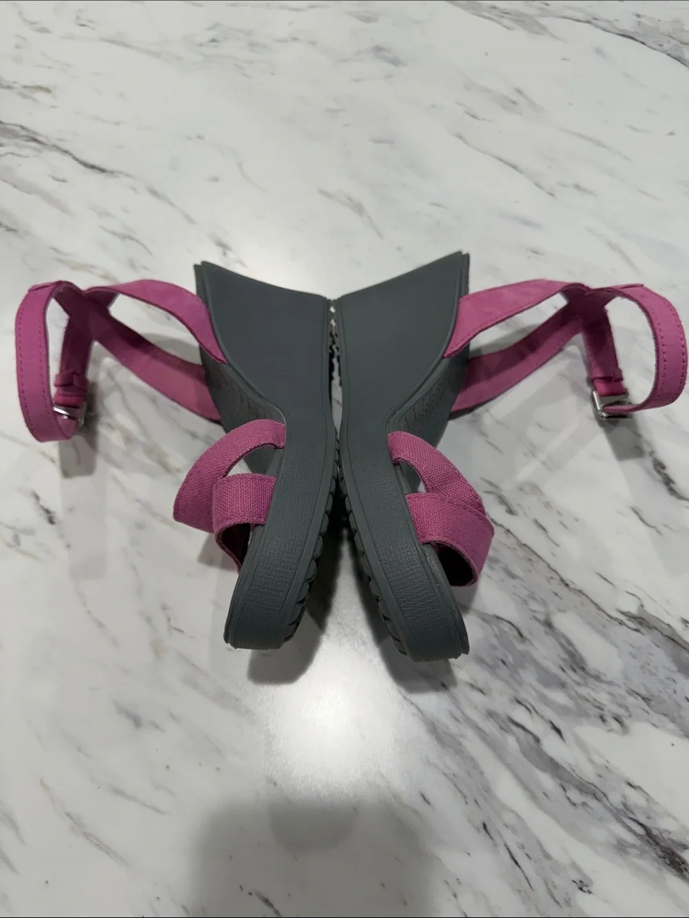 CROCS Leigh II Women’s Ankle-Strap Wedge Sandals Purple & Gray Size 8